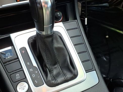 Used 2014 Volkswagen CC Executive FWD image 15