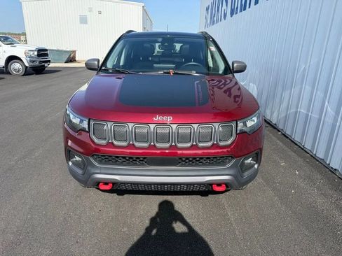 Used 2022 Jeep Compass Trailhawk w/ Sun and Sound Group AWD/4WD image 3
