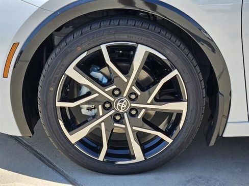 New 2026 Toyota Prius Plug-In Hybrid FWD image 7