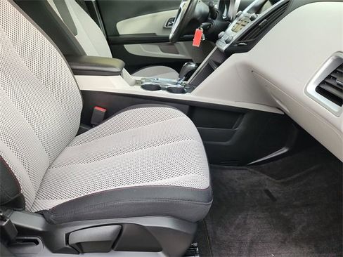 Used 2016 Chevrolet Equinox LT w/ Convenience Package image 24