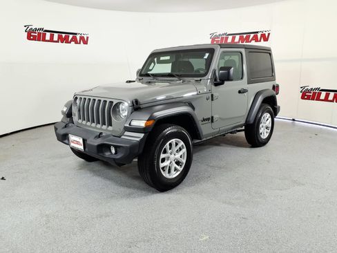 Used 2023 Jeep Wrangler Sport AWD/4WD image 3