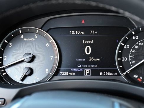 Certified 2025 INFINITI QX50 Luxe AWD/4WD image 20