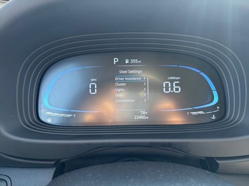 Used 2025 Hyundai Kona SEL FWD image 25