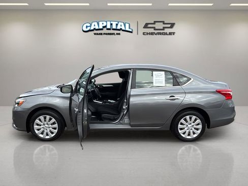 Used 2016 Nissan Sentra S image 13