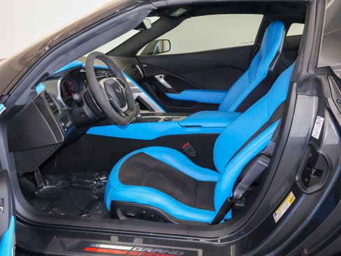 Used 2017 Chevrolet Corvette Grand Sport RWD image 11
