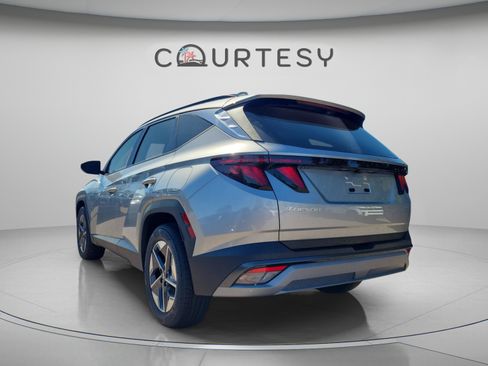 New 2026 Hyundai Tucson SEL FWD image 3