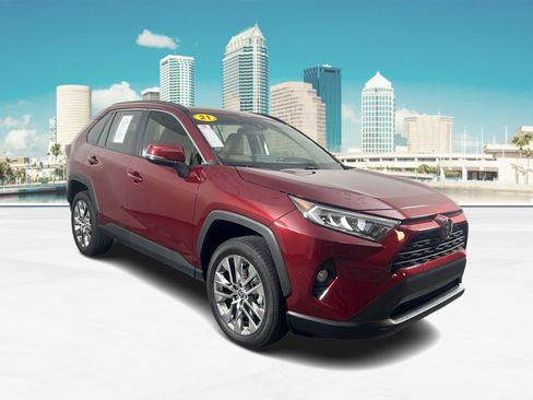 Used 2021 Toyota RAV4 XLE Premium image 1