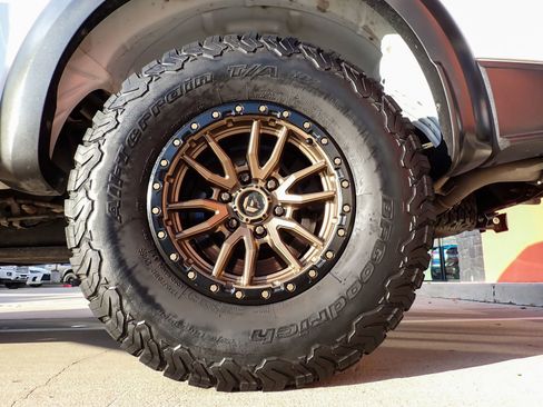 Used 2017 Ford F150 Raptor w/ Equipment Group 802A Luxury image 14