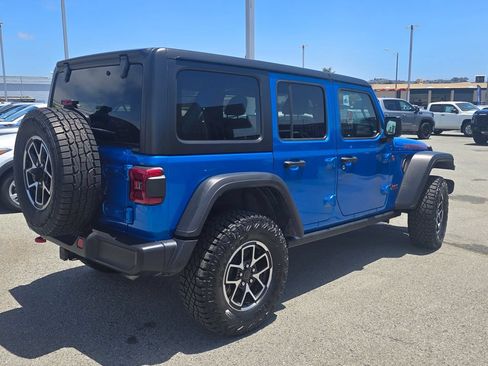 Used 2024 Jeep Wrangler Unlimited Rubicon AWD/4WD image 4