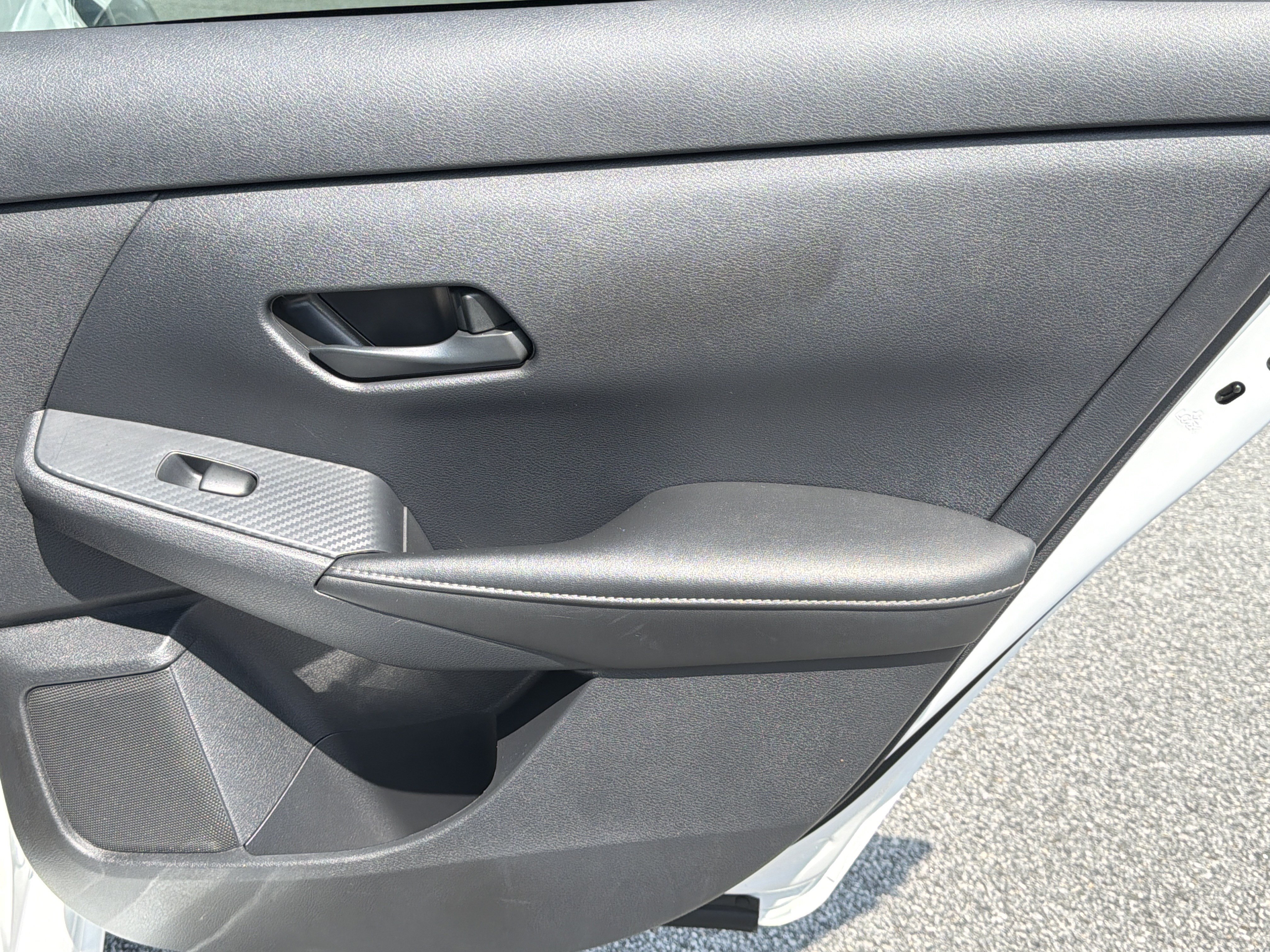 Used 2025 Nissan Sentra SV FWD image 19