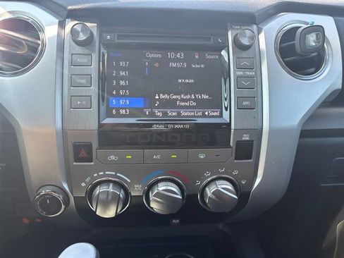 Used 2019 Toyota Tundra SR5 AWD/4WD image 10