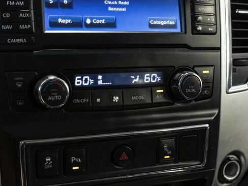 Used 2016 Nissan Titan SL AWD/4WD image 24