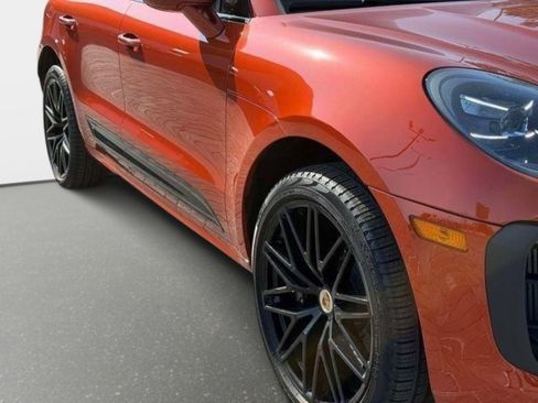 Used 2022 Porsche Macan GTS w/ Sport Chrono Package AWD/4WD image 21