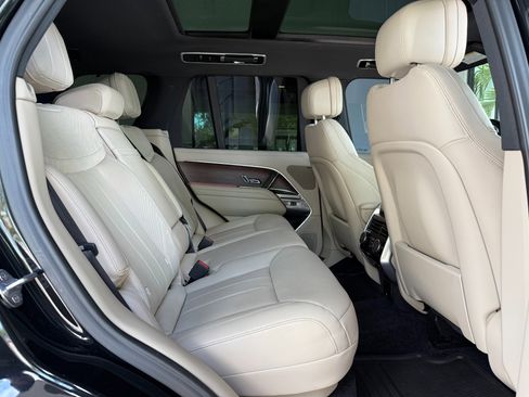Used 2023 Land Rover Range Rover SE AWD/4WD image 34