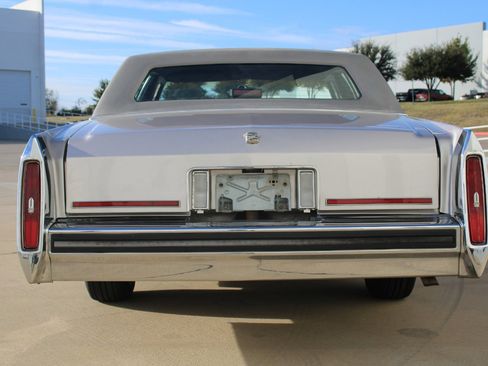 Used 1987 Cadillac Brougham image 5