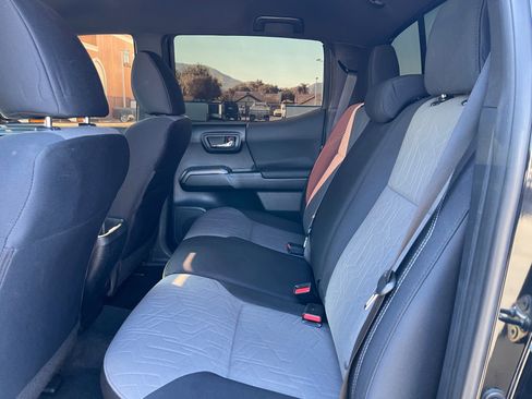 Used 2021 Toyota Tacoma SR5 image 18