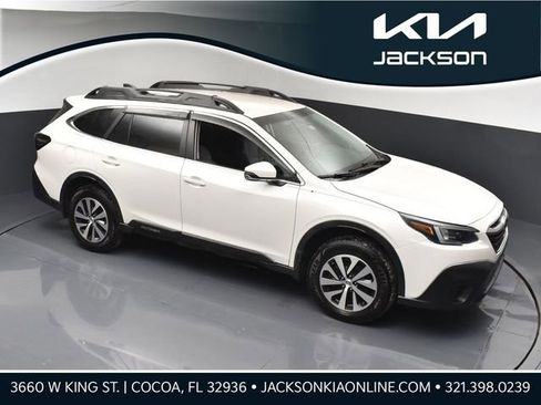 Used 2020 Subaru Outback Premium image 1