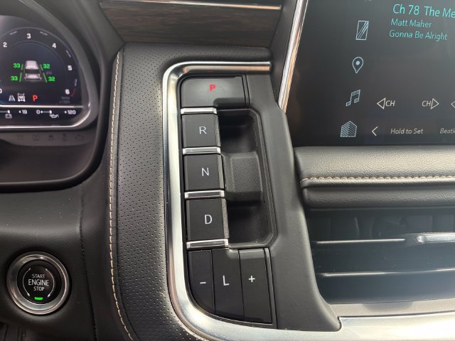 Used 2023 Chevrolet Tahoe Premier w/ Premium Package 2 AWD/4WD image 28
