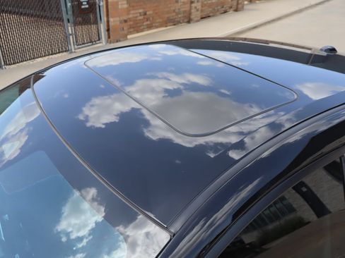 Used 2025 Nissan Sentra SR w/ SR Premium Package FWD image 4