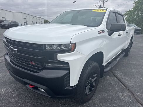 Used 2019 Chevrolet Silverado 1500 LT Trail Boss w/ Bed Protection Package AWD/4WD image 3