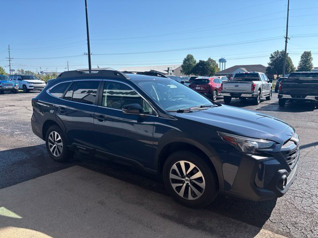 Used 2024 Subaru Outback Premium AWD/4WD image 9