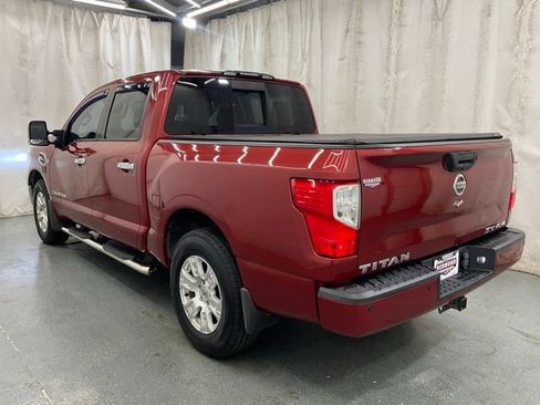 Used 2017 Nissan Titan SV AWD/4WD image 5