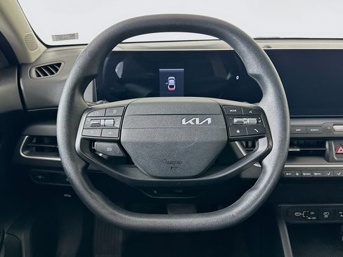 Used 2025 Kia K4 FWD image 18