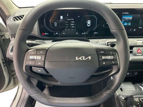Used 2025 Kia K4 EX FWD image 20