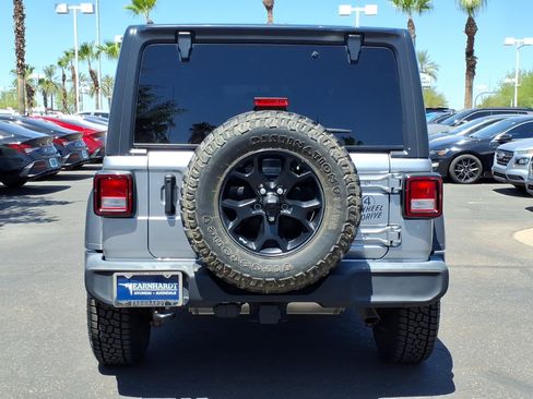 Used 2020 Jeep Wrangler Unlimited Sport AWD/4WD image 4