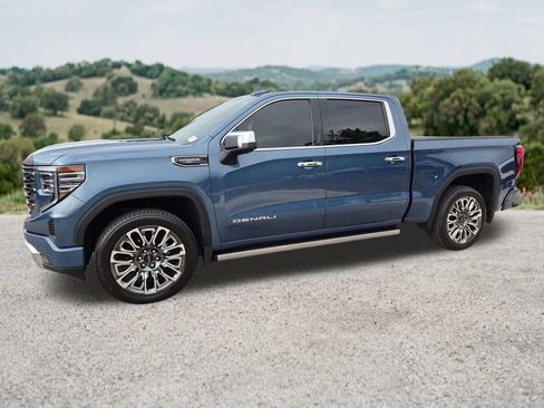 Used 2025 GMC Sierra 1500 Denali Ultimate AWD/4WD image 4