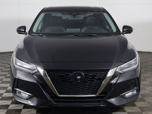 Used 2022 Nissan Sentra SR w/ SR Premium Package image 12