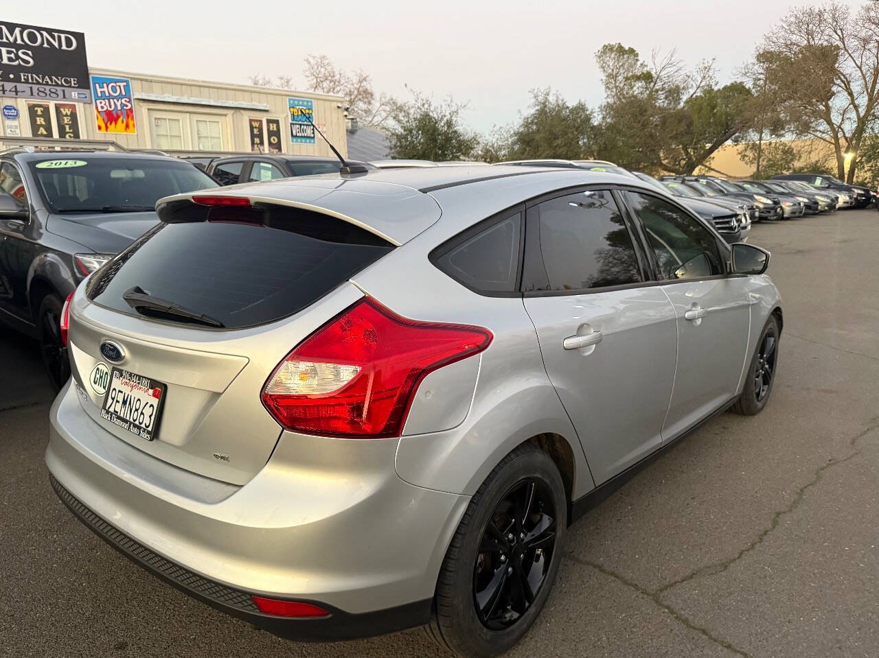 Used 2012 Ford Focus SE FWD image 4