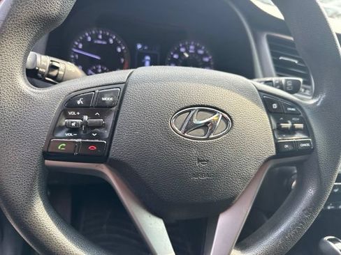Used 2017 Hyundai Tucson SE w/ SE Popular Package 02 FWD image 12