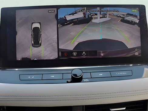 Used 2024 Nissan Rogue SL image 11