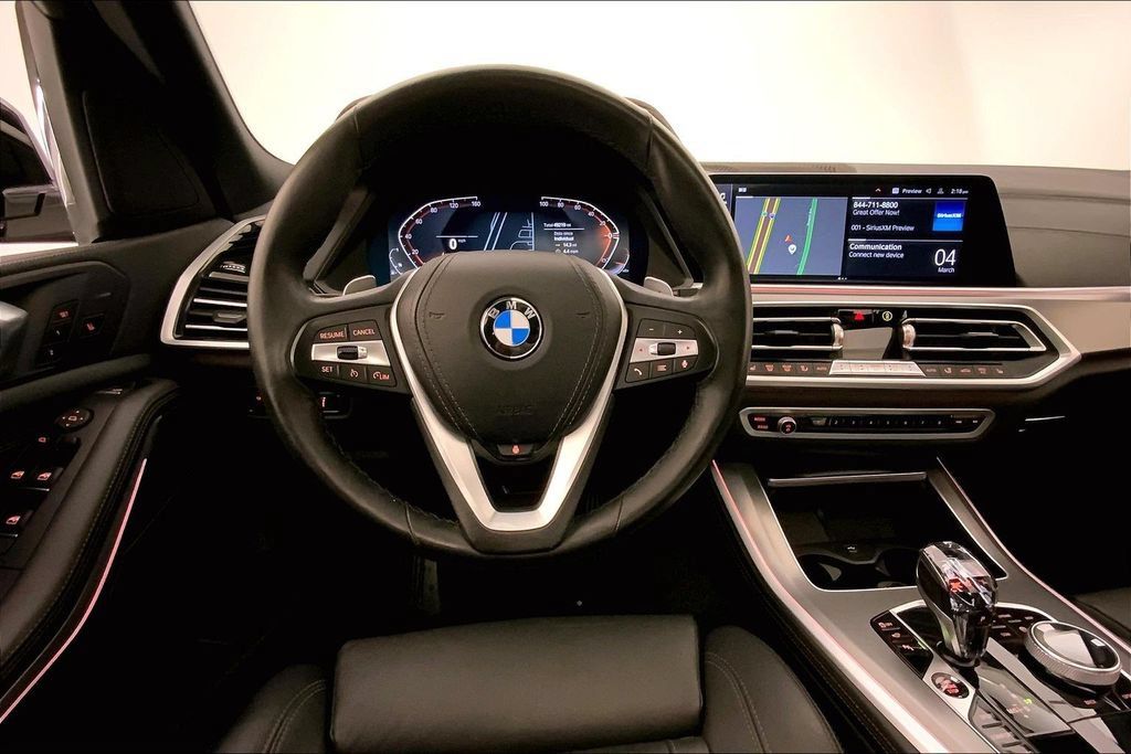 Certified 2022 BMW X5 xDrive40i w/ Premium Package AWD/4WD image 4