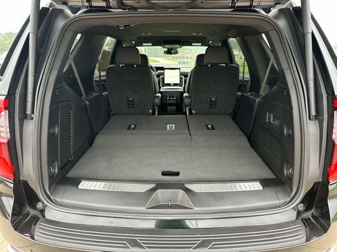 Certified 2025 GMC Yukon Denali AWD/4WD image 26