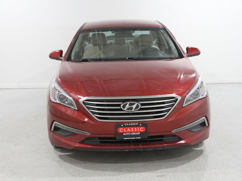 Used 2015 Hyundai Sonata SE image 2