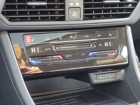 New 2026 Volkswagen Jetta SE image 20