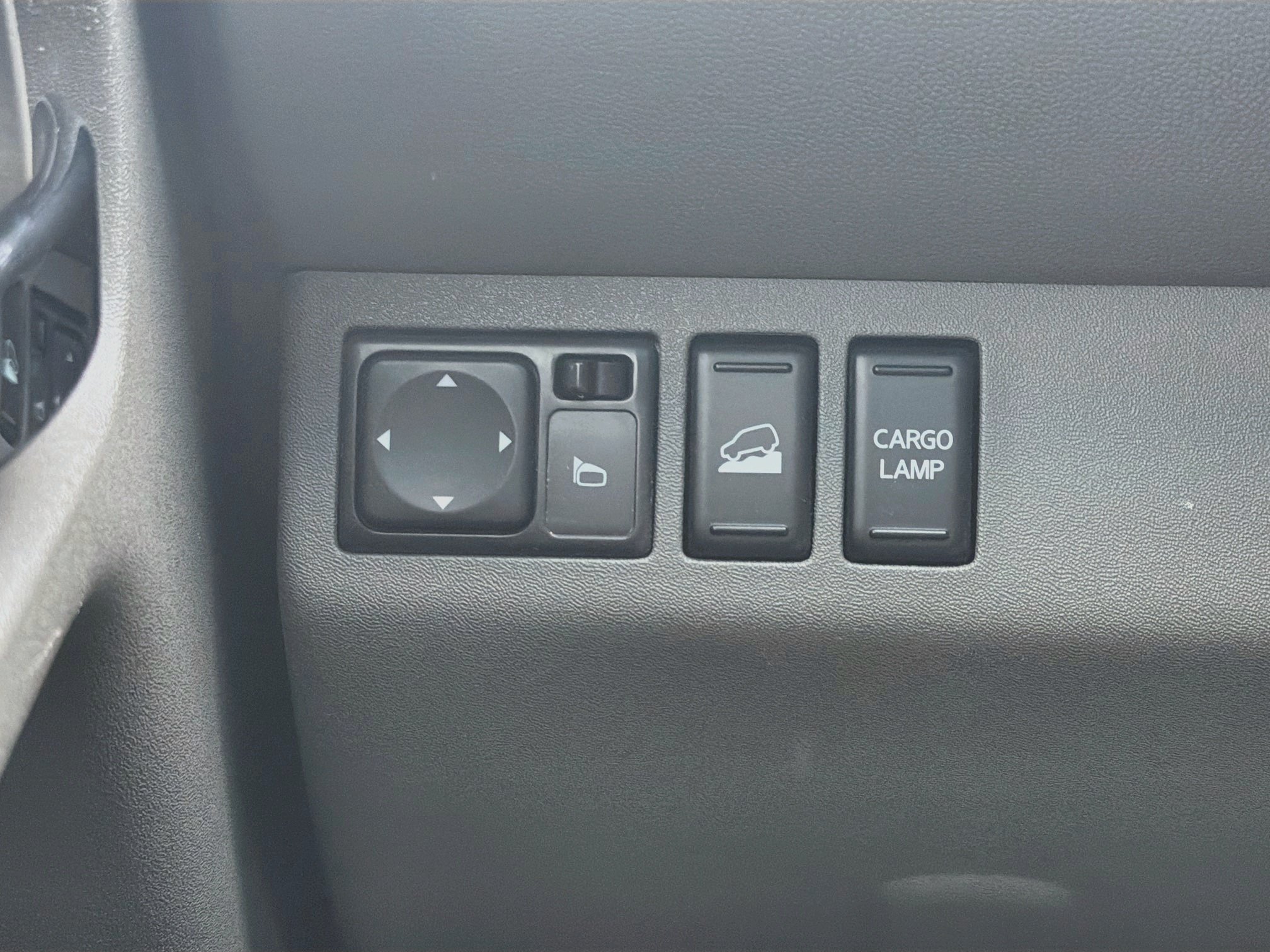 Used 2017 Nissan Frontier SV AWD/4WD image 16