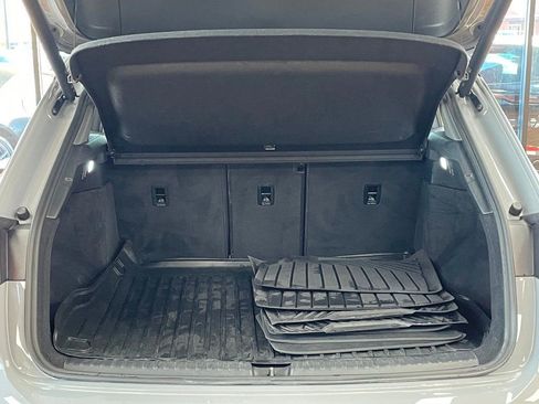 Used 2023 Audi Q4 e-tron Prestige w/ Black Optic Package image 24