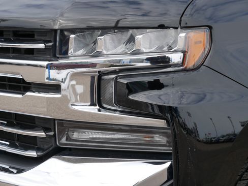 Used 2019 Chevrolet Silverado 1500 LTZ w/ LTZ Plus Package image 16