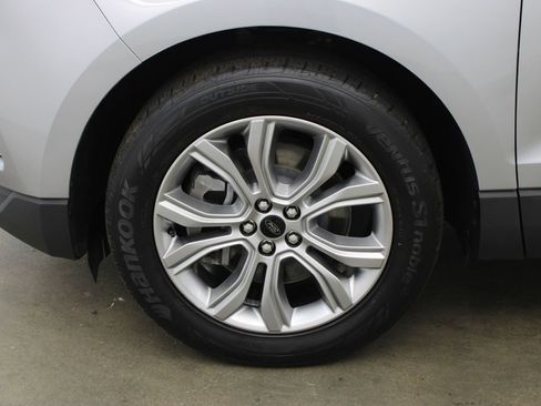 Used 2023 Ford Edge Titanium AWD/4WD image 28