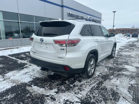 Used 2015 Toyota Highlander Limited image 3