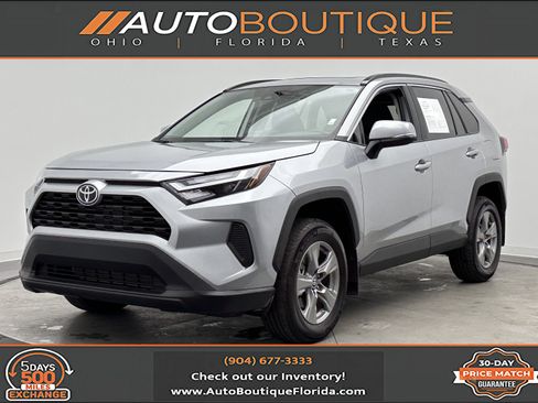 Used 2025 Toyota RAV4 XLE w/ Convenience Package image 1