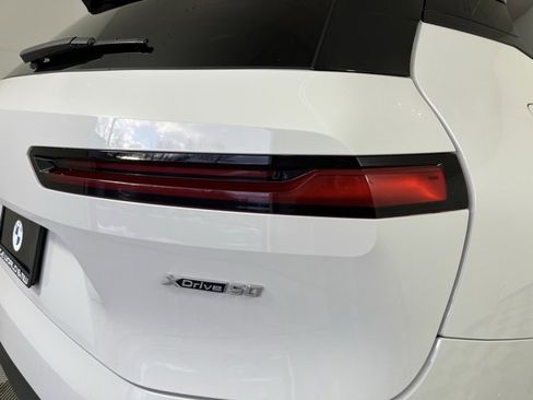 Used 2023 BMW iX xDrive50 w/ Premium Package image 22