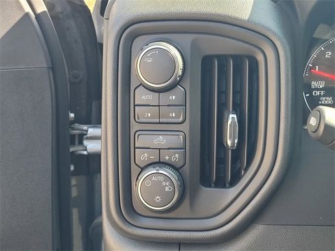 Used 2024 Chevrolet Silverado 1500 Custom Trail Boss image 22
