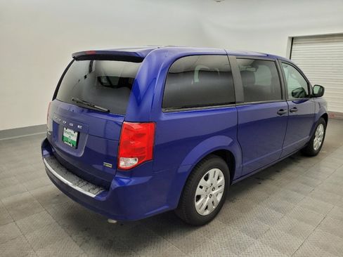 Used 2019 Dodge Grand Caravan SE FWD image 9