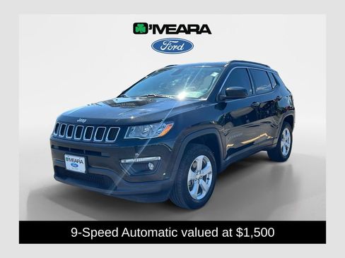Used 2019 Jeep Compass Latitude w/ Popular Equipment Group AWD/4WD image 1