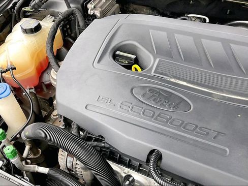 Used 2017 Ford Fusion SE w/ Fusion SE Technology Package FWD image 31