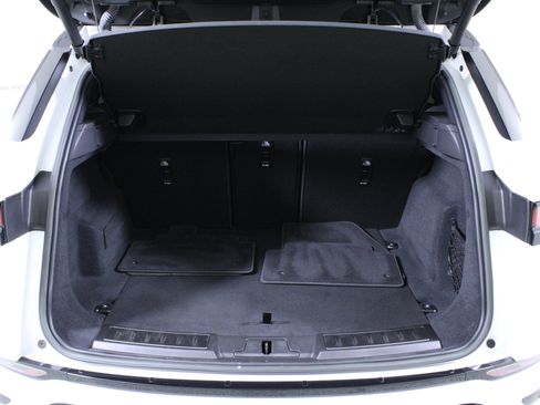 Used 2023 Land Rover Range Rover Evoque R-Dynamic S image 10